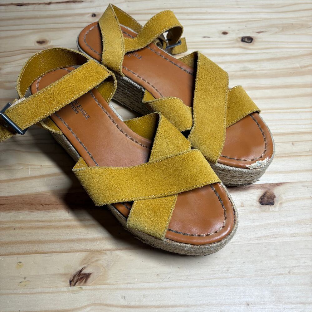American Eagle Outfitters Womens 8 Wedge Sandals Yellow Leather Suede